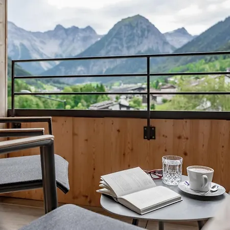 Alpenhotel Zimba 4*