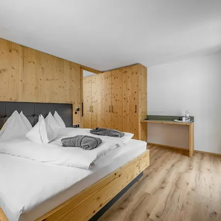 Szálloda Alpenhotel Zimba 4*
