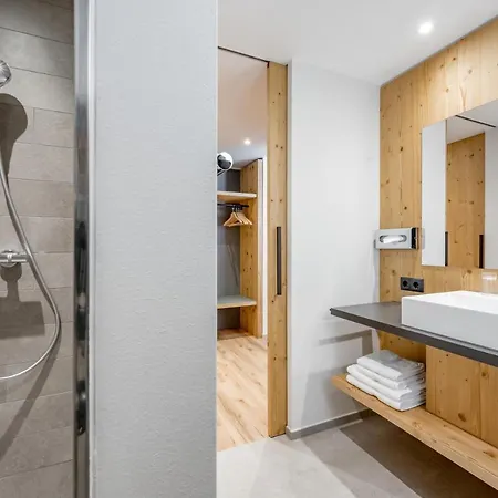 Alpenhotel Zimba 4*