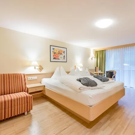 Hotel Alpenhotel Zimba 4*